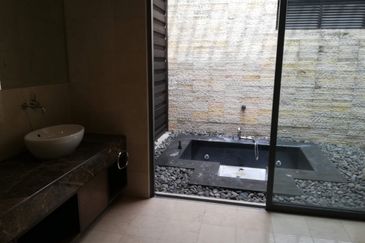 The Residence, Mont Kiara