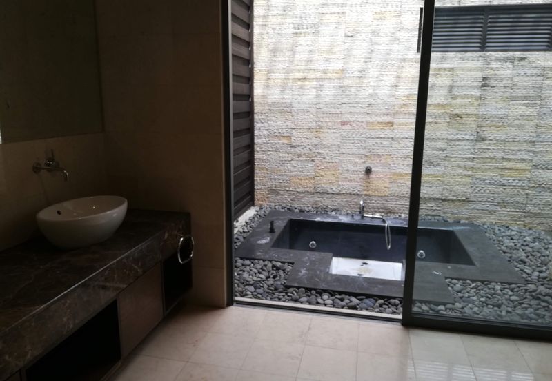 The Residence, Mont Kiara