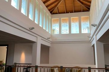 Bangsar Hill-gated, infinity pool, fantastic view 