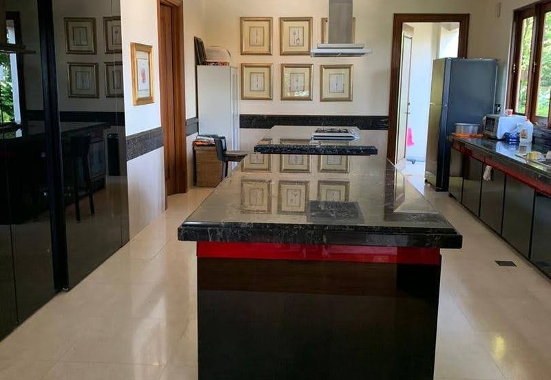 Bangsar Hill-gated, infinity pool, fantastic view 