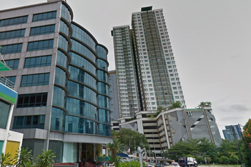 Bangsar-walk to LRT, shops (6000sf) [furnished]