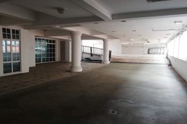 Tropicana Golf - 6 rooms, park 8 cars