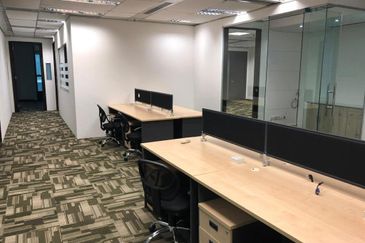 Keck Seng - opposite Pavilion, MRT, furnished