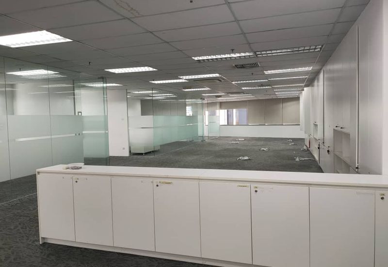 Pavilion Tower - walk to MRT