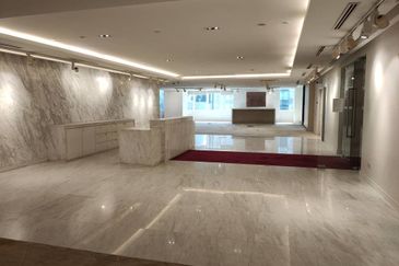 Pavilion Tower - walk to MRT