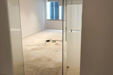 Pavilion Tower - walk to MRT