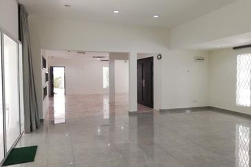 Titiwangsa-21Ksf land/park 20 cars (office/school)