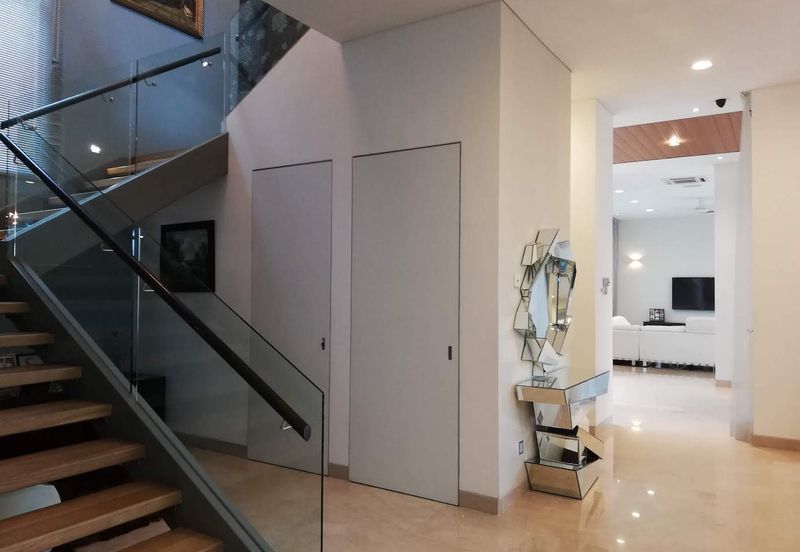 The Residence Mont Kiara-furnished, good condition