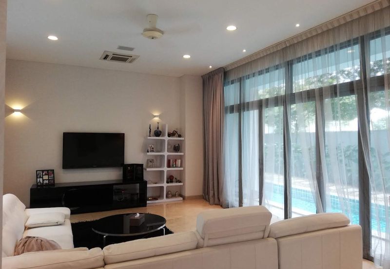 The Residence Mont Kiara-furnished, good condition