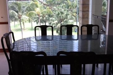 Tropicana Golf - Golf course view, lift, near shop