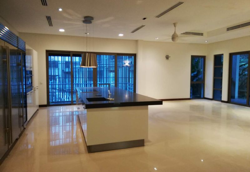 Kenny Hills - Luxury Twin Bungalow (27000sf land)