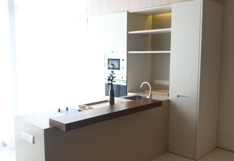 Edge of U-Thant - Gated, furnished