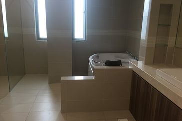 Seputeh Point - guarded, 2 master suite, greenery