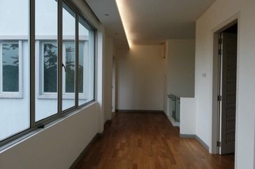 Seputeh Point - guarded, 2 master suite, greenery