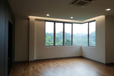 Seputeh Point - guarded, 2 master suite, greenery