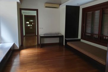 Sri Bukit Persekutuan