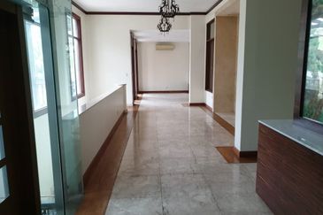 Sri Bukit Persekutuan