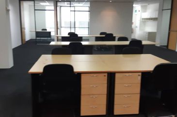 Bangsar-walk to LRT, shops (3000sf) [furnished]