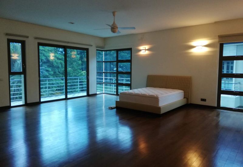 Kenny Hills- Luxury Twin Bungalow (27000sf land)