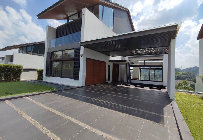 Bangsar - pool, lift (quiet) [Tenanted]