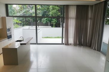 Edge of Uthant- gated, next to ISKL (private pool)
