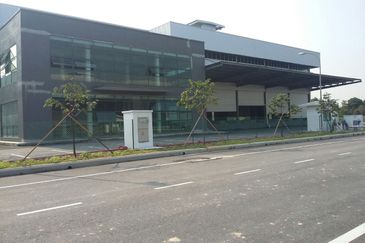 North Port- (2.17ac, 55K sf) with loading bays