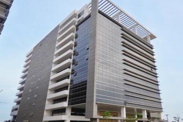 Office Tower (198Ksf, 11 storeys, 350 carpark)