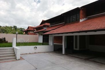 DH - large garden, nice view (home/office)