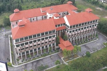 Cyberjaya - Enbloc building (203Ksf, 350 carparks) 