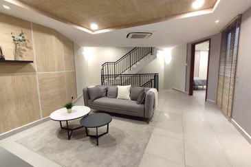 Bukit Pantai - KLCC view, rooftop pool