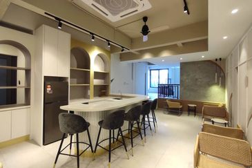 Bukit Pantai - KLCC view, rooftop pool