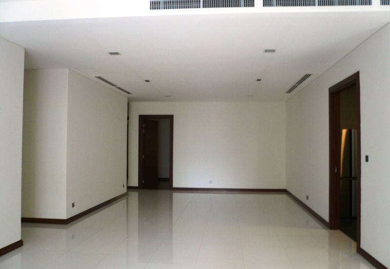 Madge Residence - low density, quiet