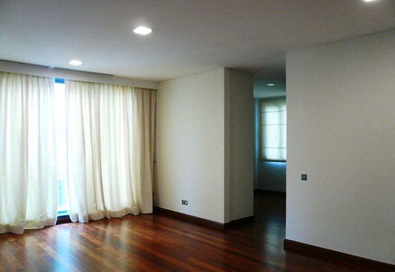 Madge Residence - low density, quiet