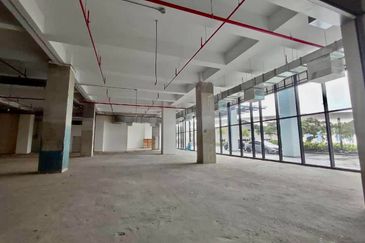 Mall - [New] Whole floor - School, wellness, showroom 