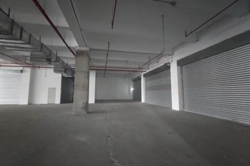 Mall - [New] Whole floor - School, wellness, showroom 