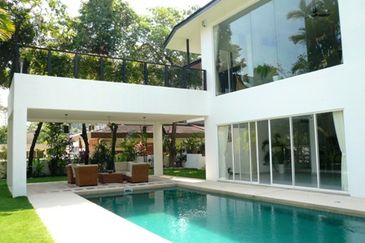 DH - 12000sf land (6 rooms, park 6 cars)  KLCC view