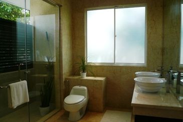 DH - 12000sf land (6 rooms, park 6 cars)  KLCC view