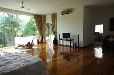 DH - 12000sf land (6 rooms, park 6 cars)  KLCC view