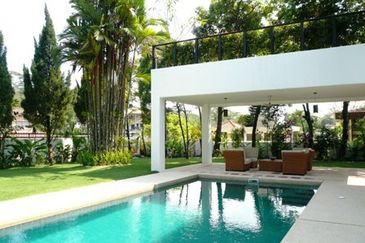 DH - 12000sf land (6 rooms, park 6 cars)  KLCC view