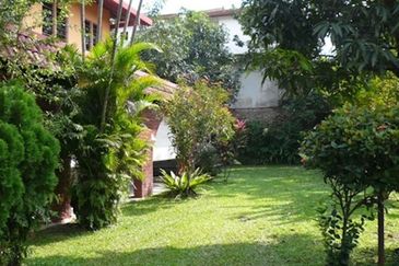 Ampang Jaya - 6 rooms, KLCC view, nice garden