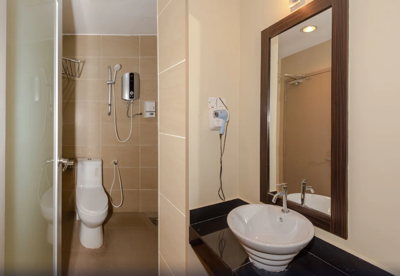 Melaka Hotel (35 rooms with lift) 