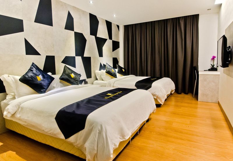 Melaka Hotel (48 rooms with lift) 