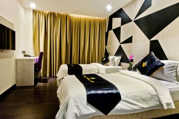 Melaka Hotel (48 rooms with lift) 