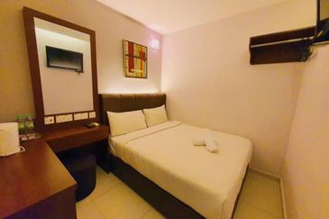 Melaka Hotel (36 rooms with lift) Tenanted