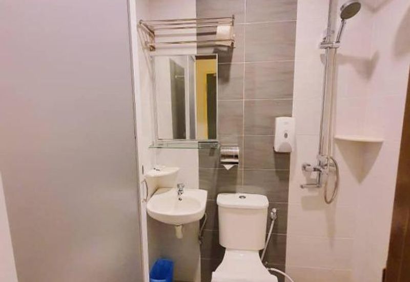 Melaka Hotel (36 rooms with lift) Tenanted