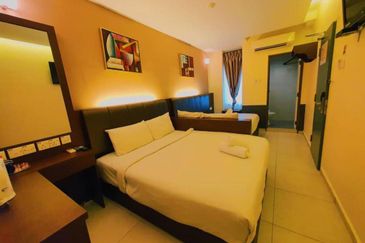 Melaka Hotel (36 rooms with lift) Tenanted