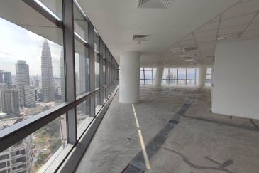 NAZA - Sky dining, showroom, gallery (KLCC, TRX, Merdeka 118, Golf course view)