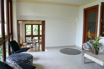 Bangsar Hill - guarded, hilltop, infinity pool, fantastic view