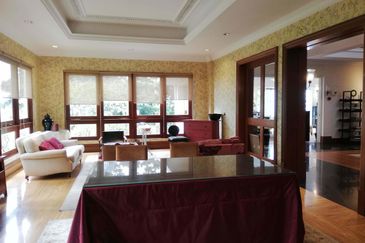 Bangsar Hill - guarded, hilltop, infinity pool, fantastic view