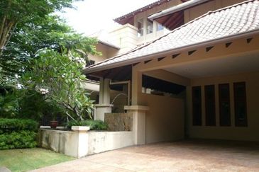 Bangsar Hill - guarded, hilltop, infinity pool, fantastic view